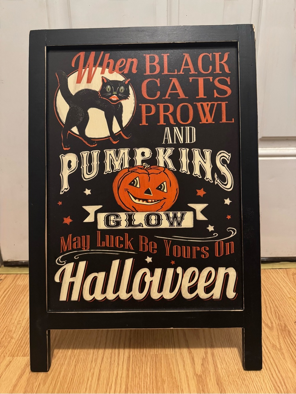 Ashland Halloween Decor